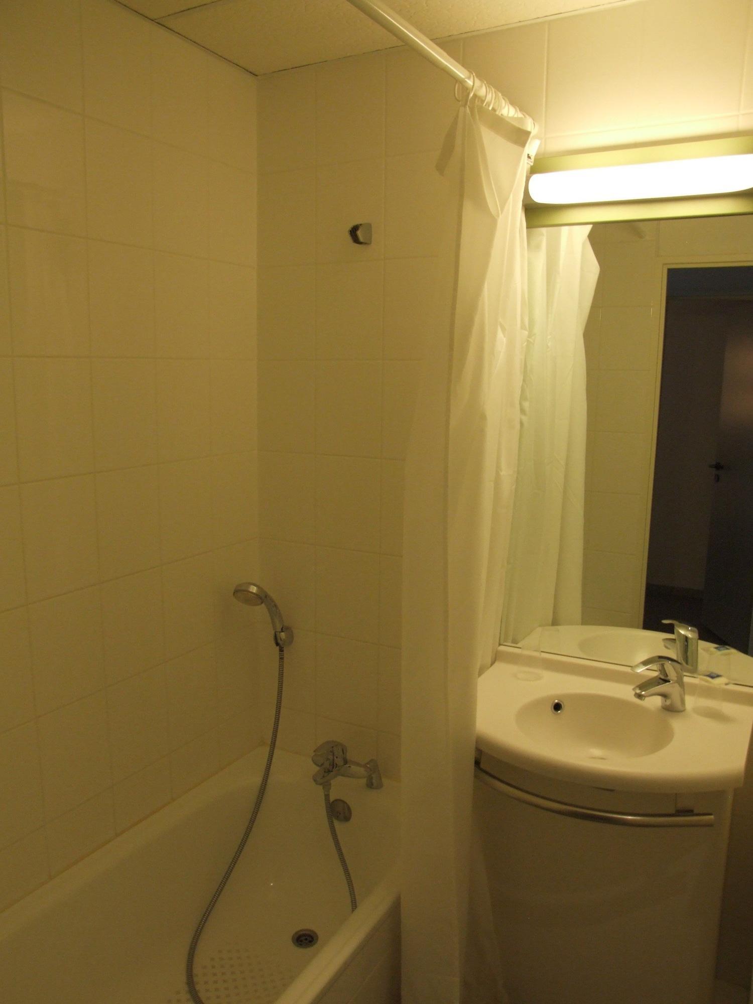 Greet Centre - Ex Ibis Budget Évreux